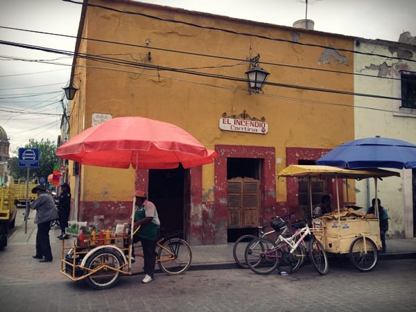 Cantina en Dolores, México