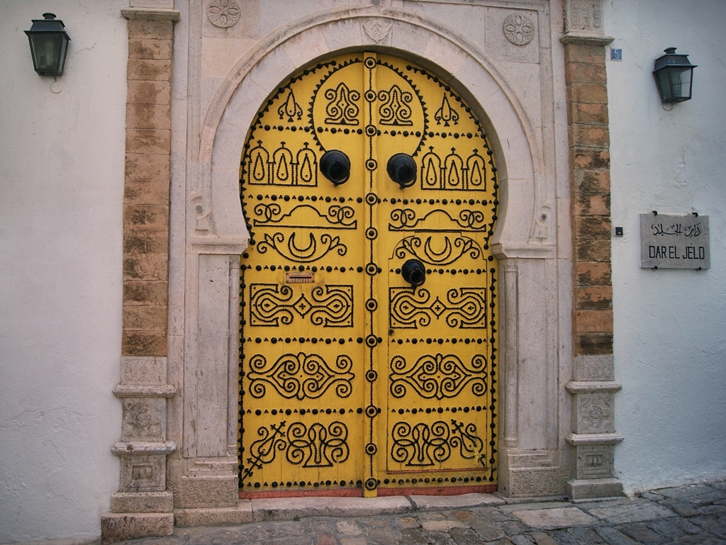 Puertas de colores, Túnez